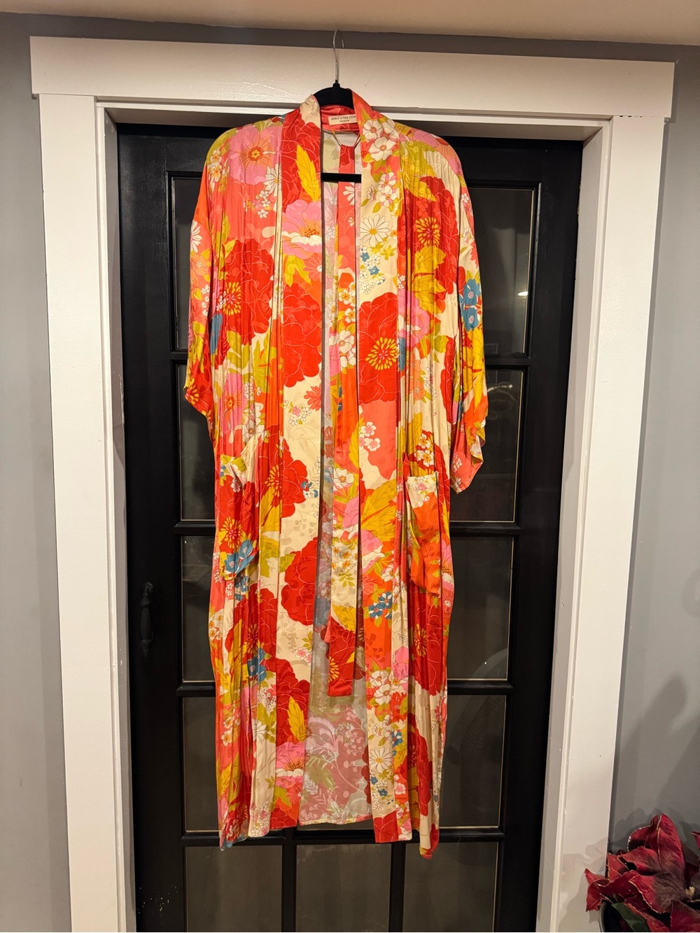 Spell & The Gypsy Tyler Maxi Robe in Chilli S/M - Picture 2 of 13